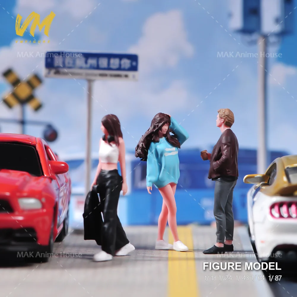 プリントミニチュア 1/24 1/64 1/43 1/87 少年飲むコーヒーと友達と話す道端の女の子のシーンフィギュア人形モデルカーのおもちゃ