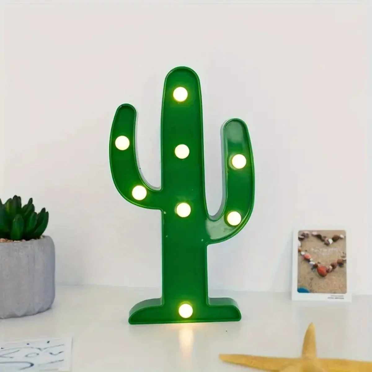 Christmas Cactus Shaped Battery Operated Night Light Green Plastic Cactus Mini Table Lamp Wall Mountable Suitable Bedroom Decor