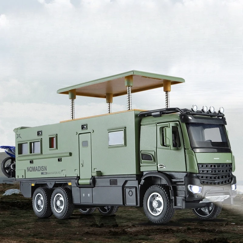 

Simulation 1 To 32 Large, Navigator Alloy Off-road RV Model Ornament Children's Toys Wholesale