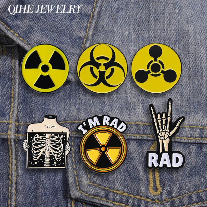 Alfinetes esmaltados coletados com radiação de aviso de perigo, esqueleto personalizado, mão, eu sou rad, broches, colar, lapela, crachá, joia, presente para amigos
