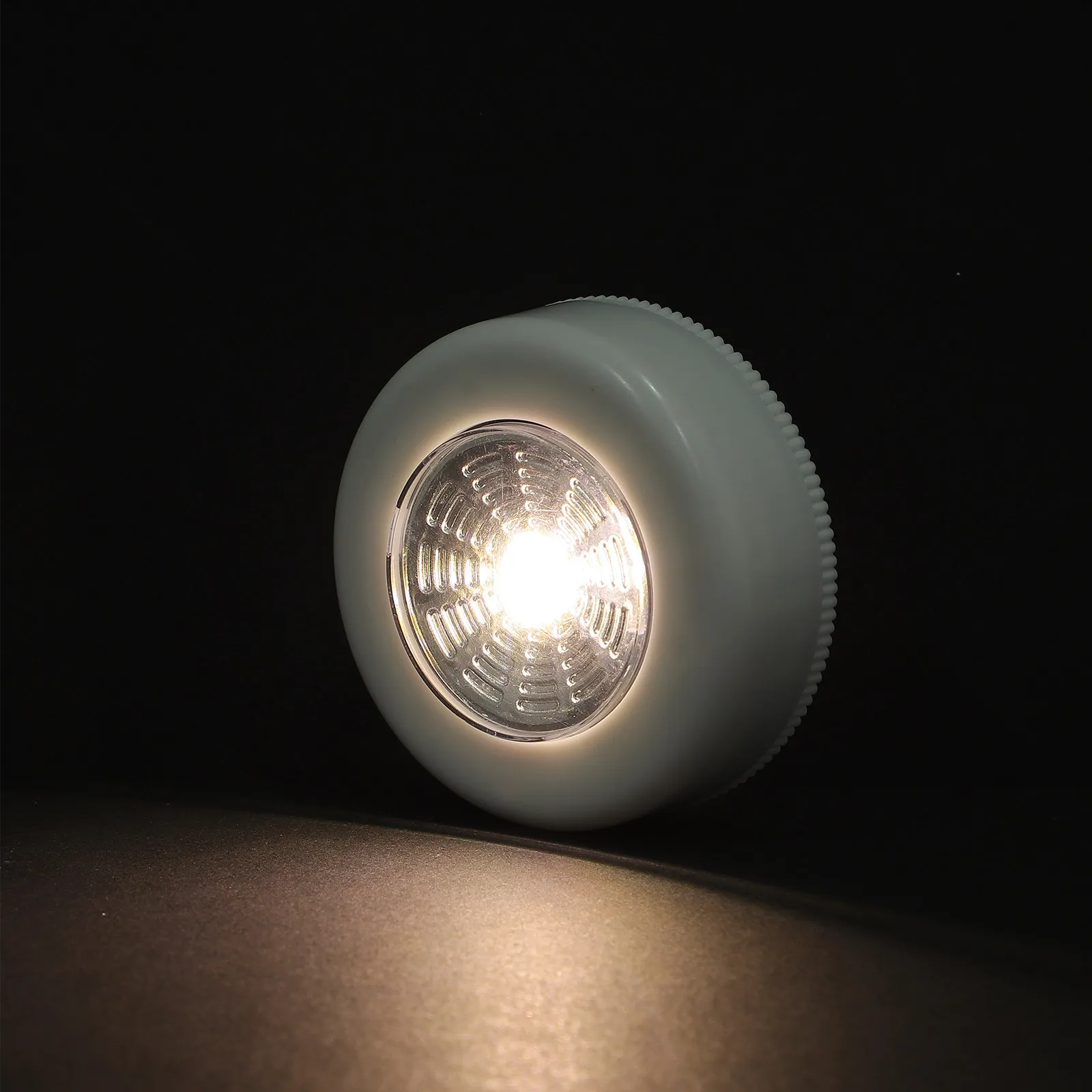 8個のタッチボタンライト、ポータブル、粘着式、電池式ナイトライト、クローゼット、キャビネット、食器棚の下用、ワイヤレスled