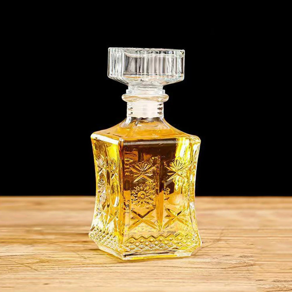 Carving glass wine bottle, Whiskey red wine liquor wine separator, cabinet decoration, Empty bottle, 8000/1000ML