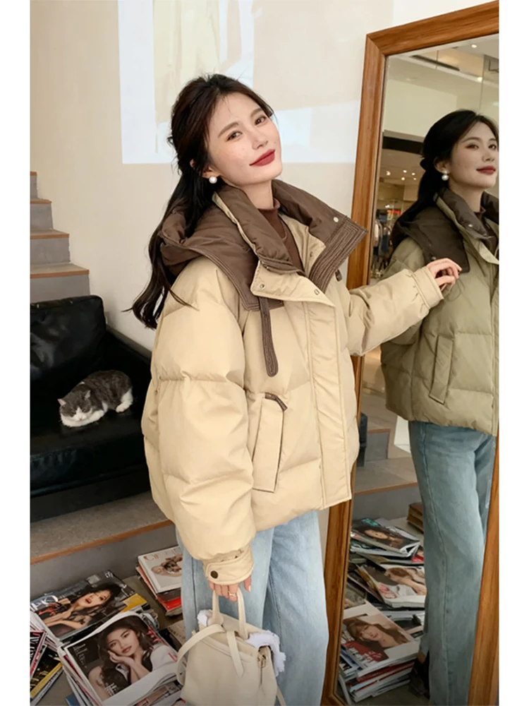 Stylish Short Puffer Jacket Women's Thickened Cotton Coat Bread Style Outerwear Winter Fashionable Small Size Hat Included