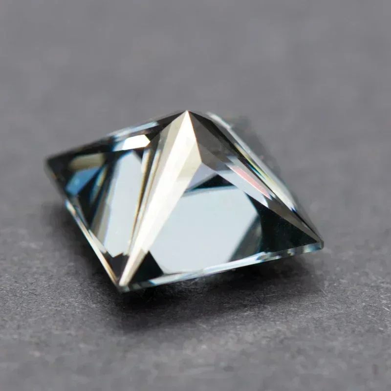 

Hot Sell Moissanite Princess Cut Gray Color VVS1 Charms for Beads DIY Jewelry Making Pendant Bracelet Main Materials with GRA Ce
