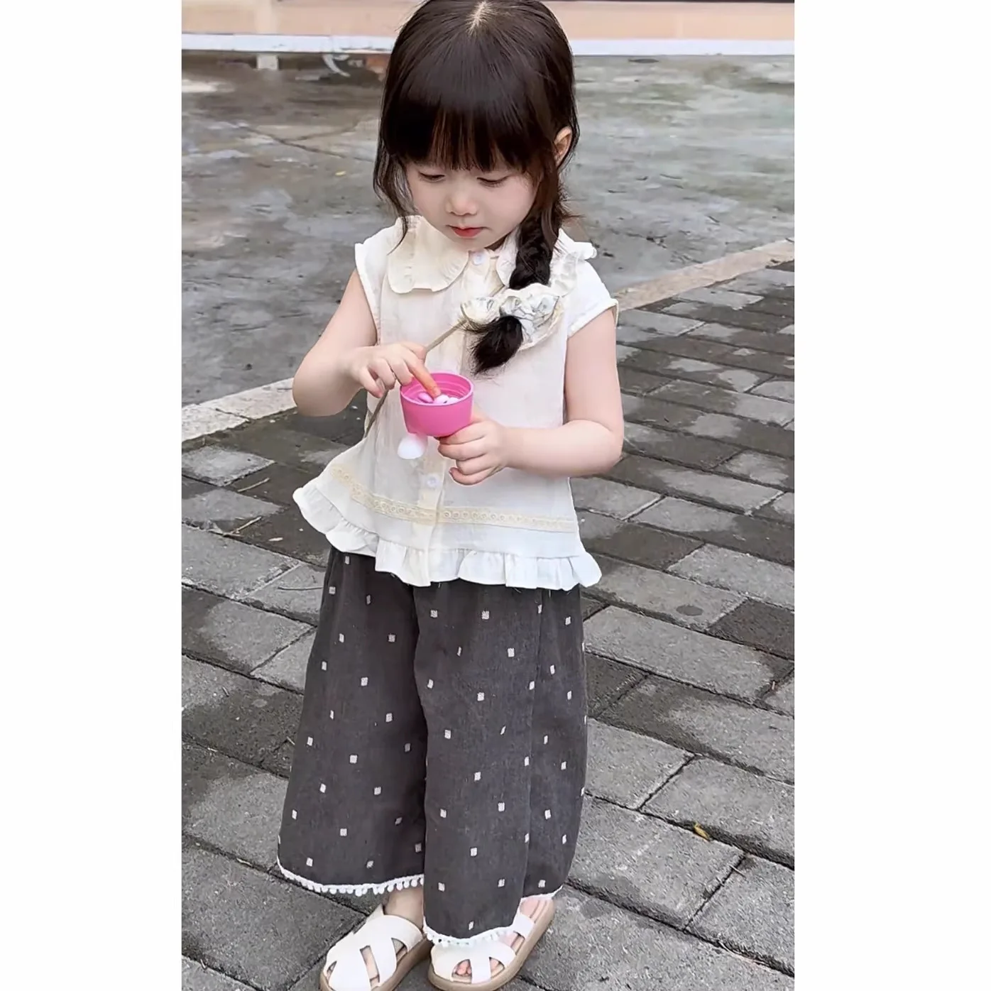 2026 Girls' Suit Summer New Suit Girls' Casual Sleeveless Shirt Top Foreign Wide-leg Pants Two-piece Set