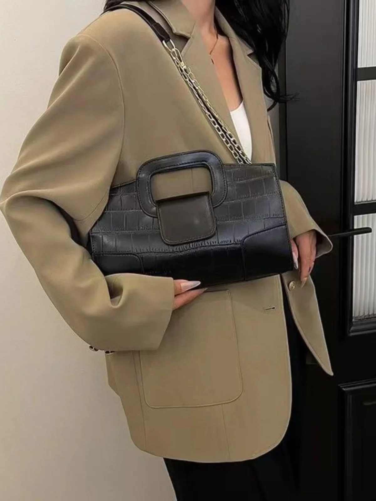 

2025 New Women's Waterproof PU Leather Fashion Chain Crossbody Bag, Multifunctional Handbag, Simple Designer Shoulder Bag