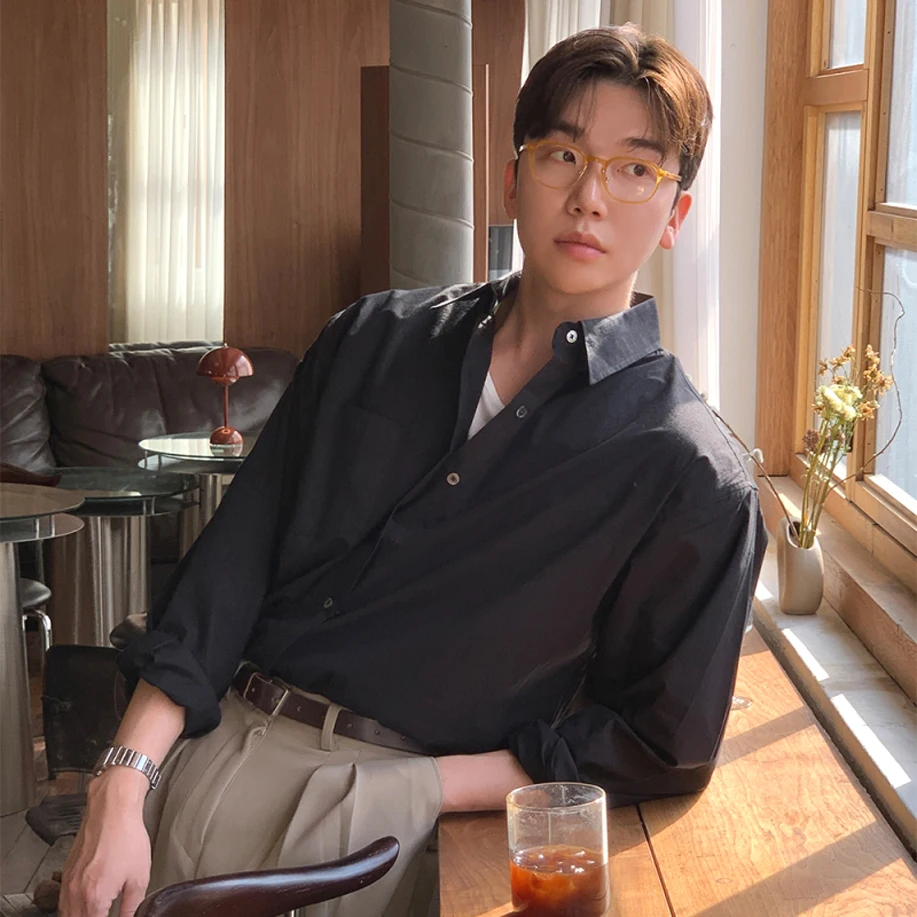 

Мужская рубашка в американском ретро-стиле, однотонная, свободного кроя, с длинным рукавом, тонкая, повседневная, для весны, осени и зимы, классическая, для ношения под одеждой.