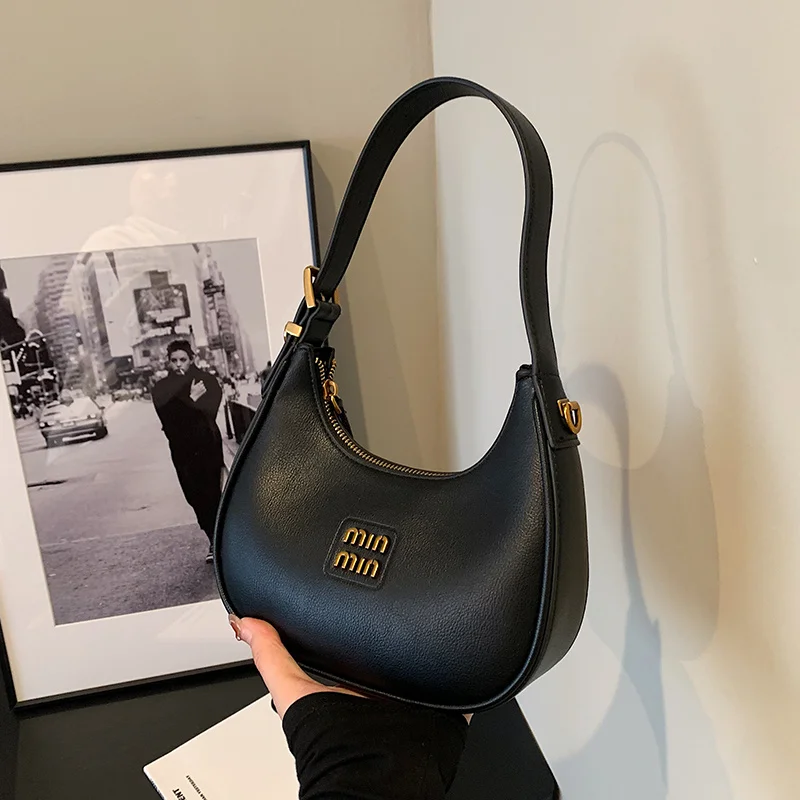 

2025 new designer bags crescent-shaped bags, dumpling-shaped bags, commuter cross-body bags, hand-held bags over the shoulder