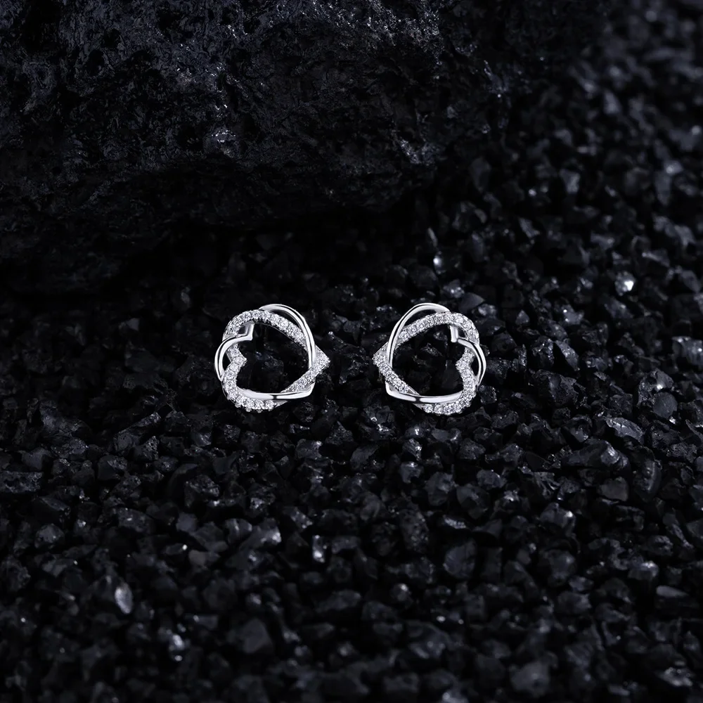 

New S925 pure silver heart-shaped diamond studded earrings for women, high-end zircon earrings, wedding jewelry