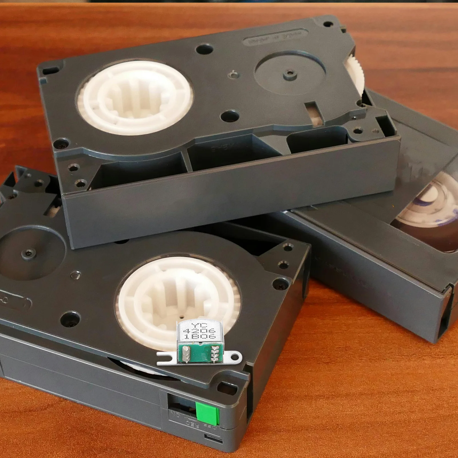 

Four Channel Audio Cassette Recorder Magnetic Head Universal Replacement Component with Big Metal Bracket for Tape Deck Stereo