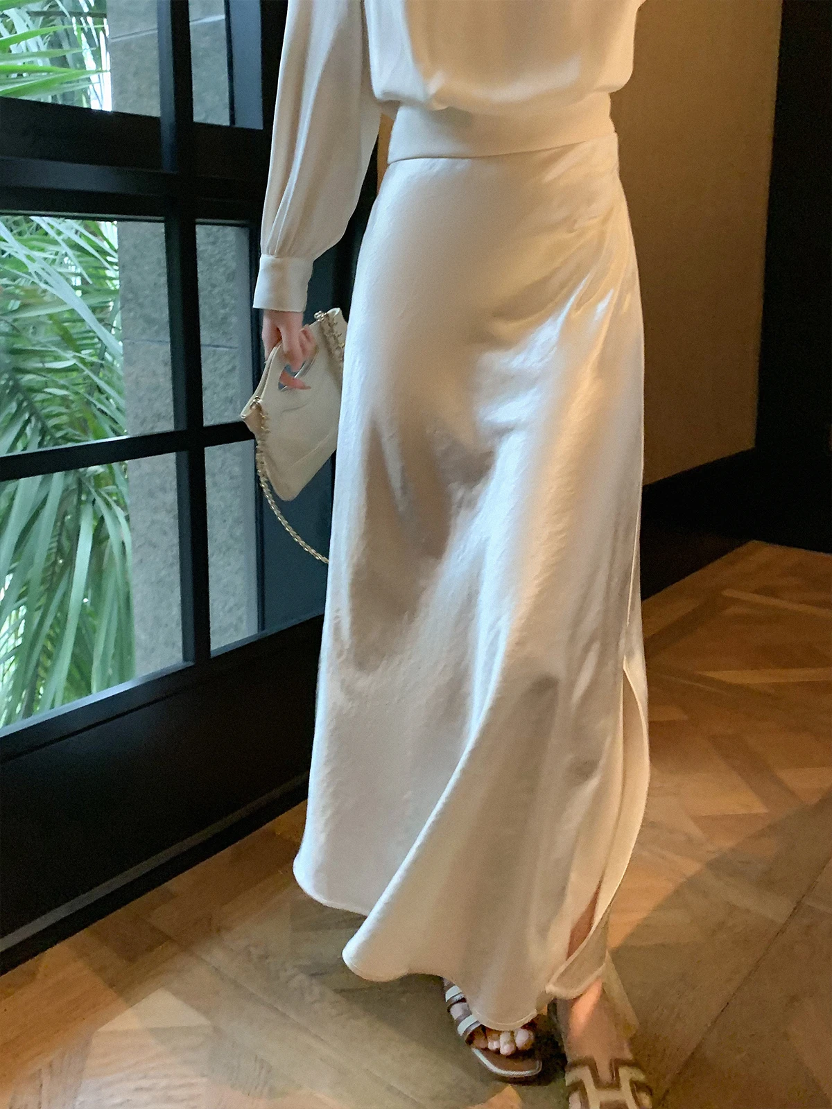 

Chen Chens "Amber Moonlight" Acetate Imitation Satin A-Line Skirt with Side Slit Ele High Waist Long Skirt for Women