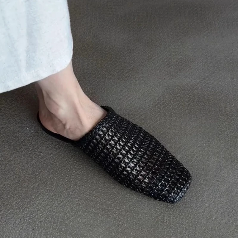 أحذية النساء صنادل كاجوال شبشب صيفي Slingback 2025 موضة جديدة شرائح الشاطئ الاتجاه الجديد Mujer De Sandalias