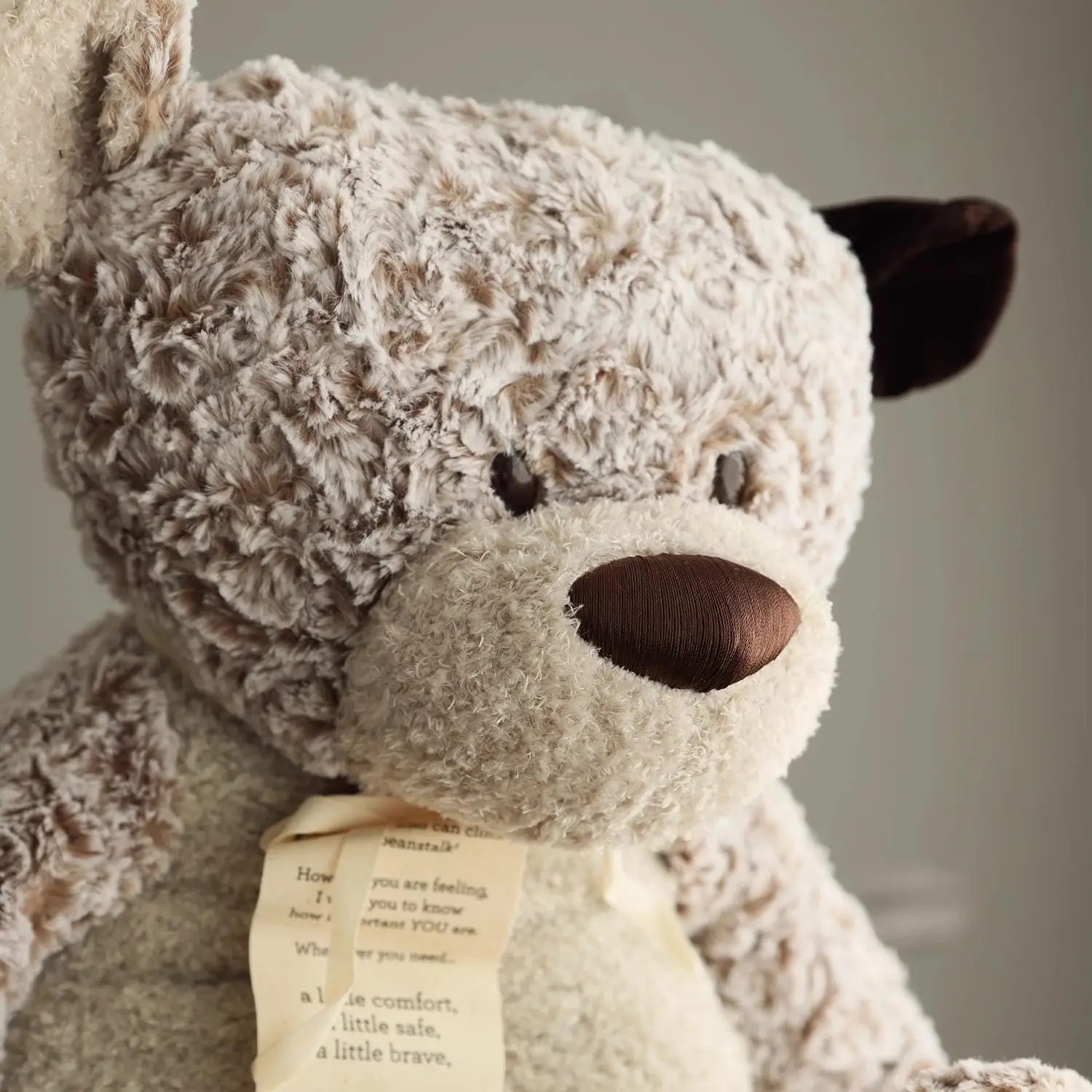Super soft doll, hand embroidered nose big bear, super hug bear