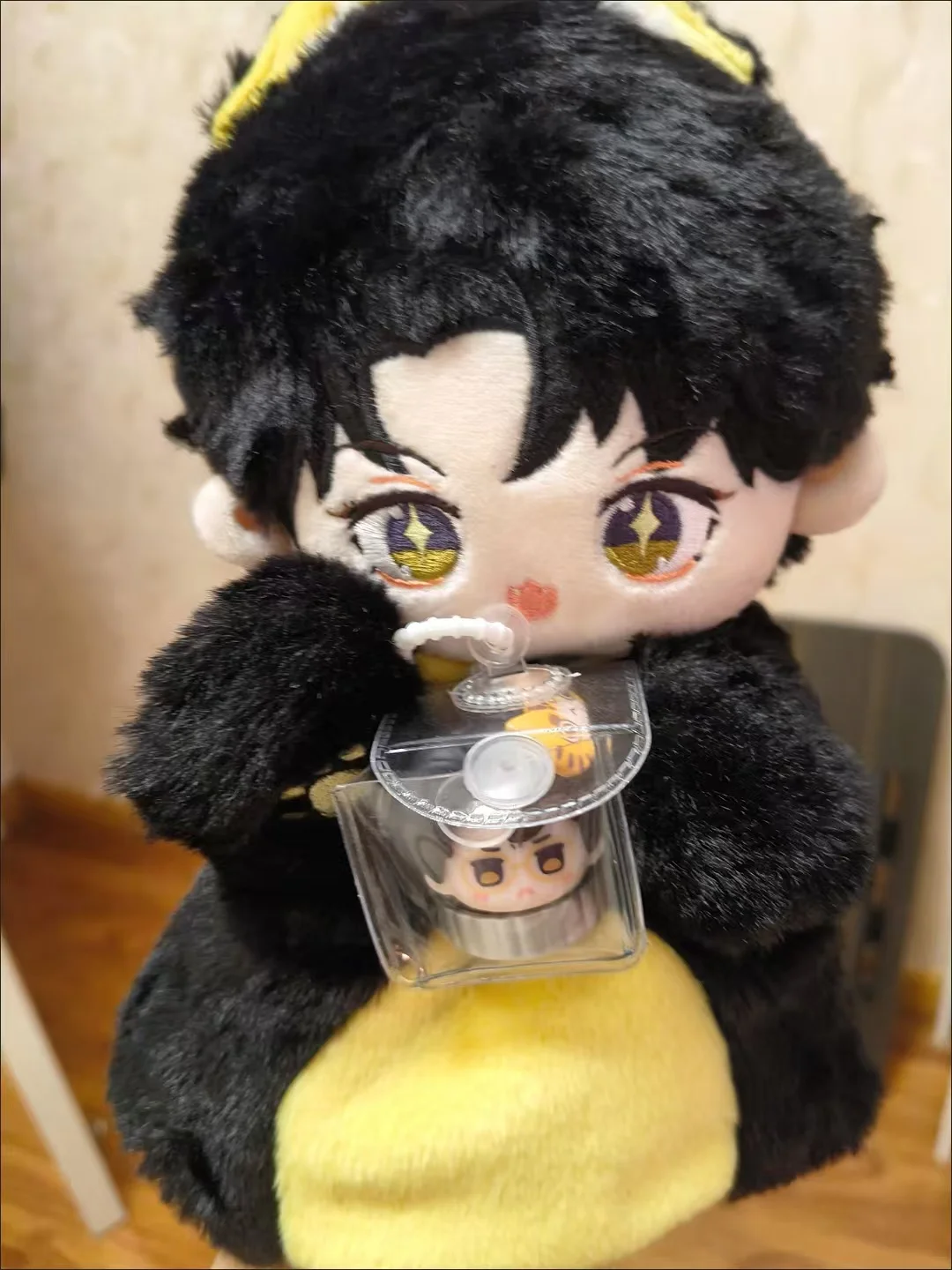 20 センチメートルハンドパペットアニメクラインモレッティミステリーの主コスプレフィギュアぬいぐるみ綿ボディぬいぐるみ交換可能なギフトクリスマス