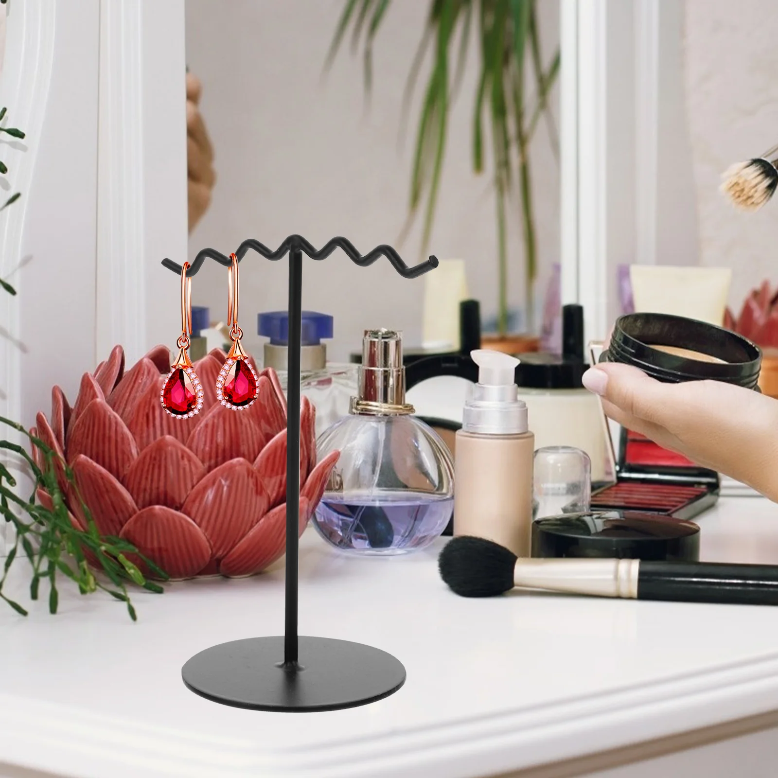 Einfache Desktop Schmuck Lagerung Display Rack Schwarz Form Metall Ständer Halskette Halter Ohrring