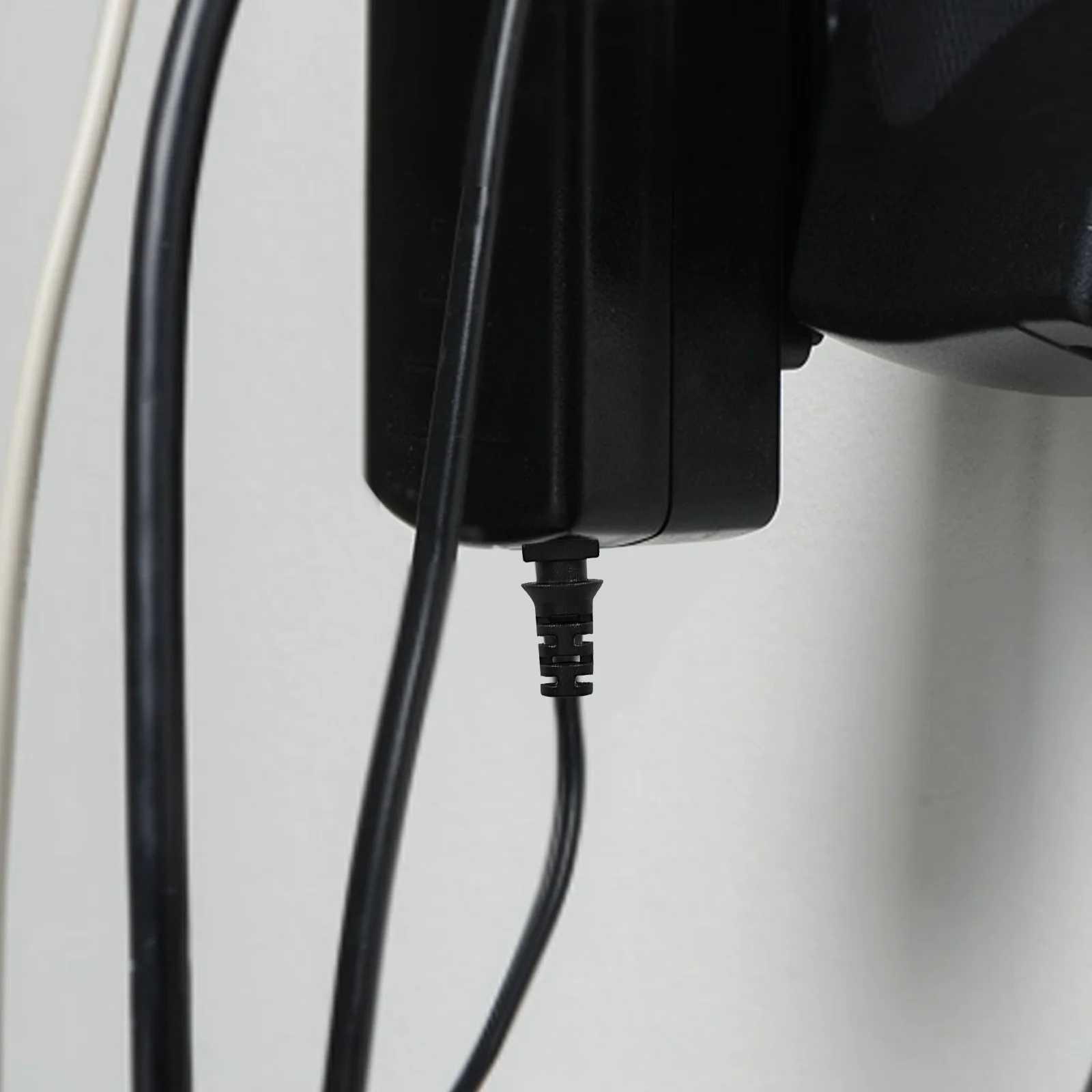 

100Pcs Cable Grips for Cords ABS Durable Strain Relief Protector Wire Hole Spiral Cable Glands Electrical Wire Fittings