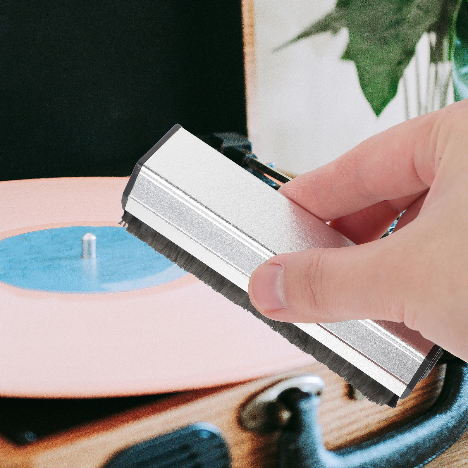 

Aluminum Alloy Vinyl Record Brush Set Dust Remover Stylus Cleaner Care Tool for Black Cleaning Supplies Vinyl Washer