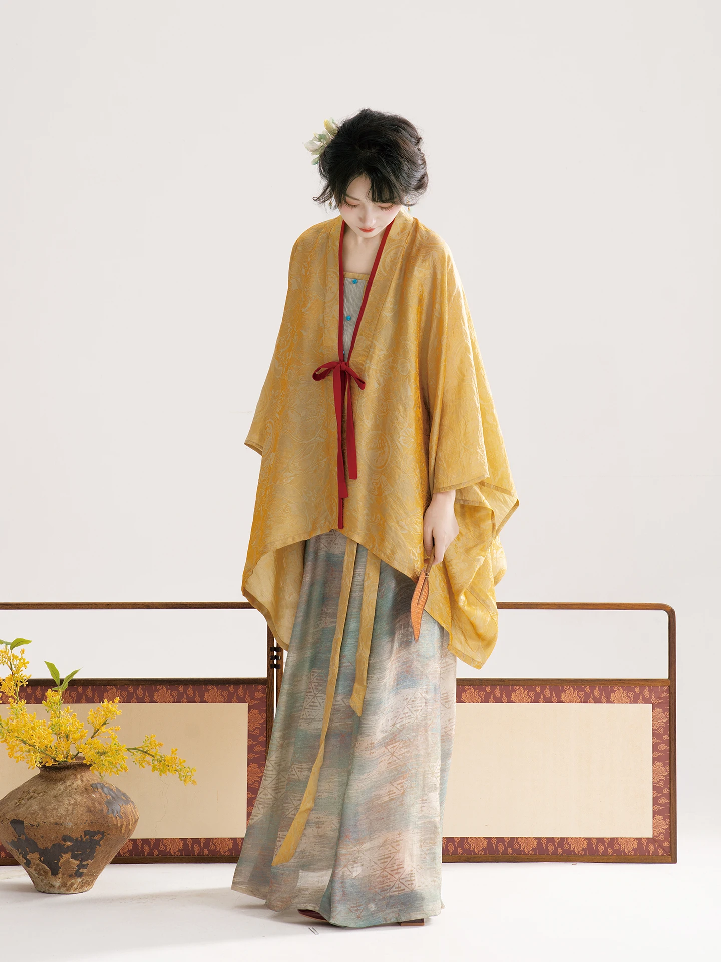 

Zhihengjian Qingyan New Chinese Sle Hanfu Women's Commute Light Sun Protection Open Cardigan Skirt Autumn 2025 New Arrival