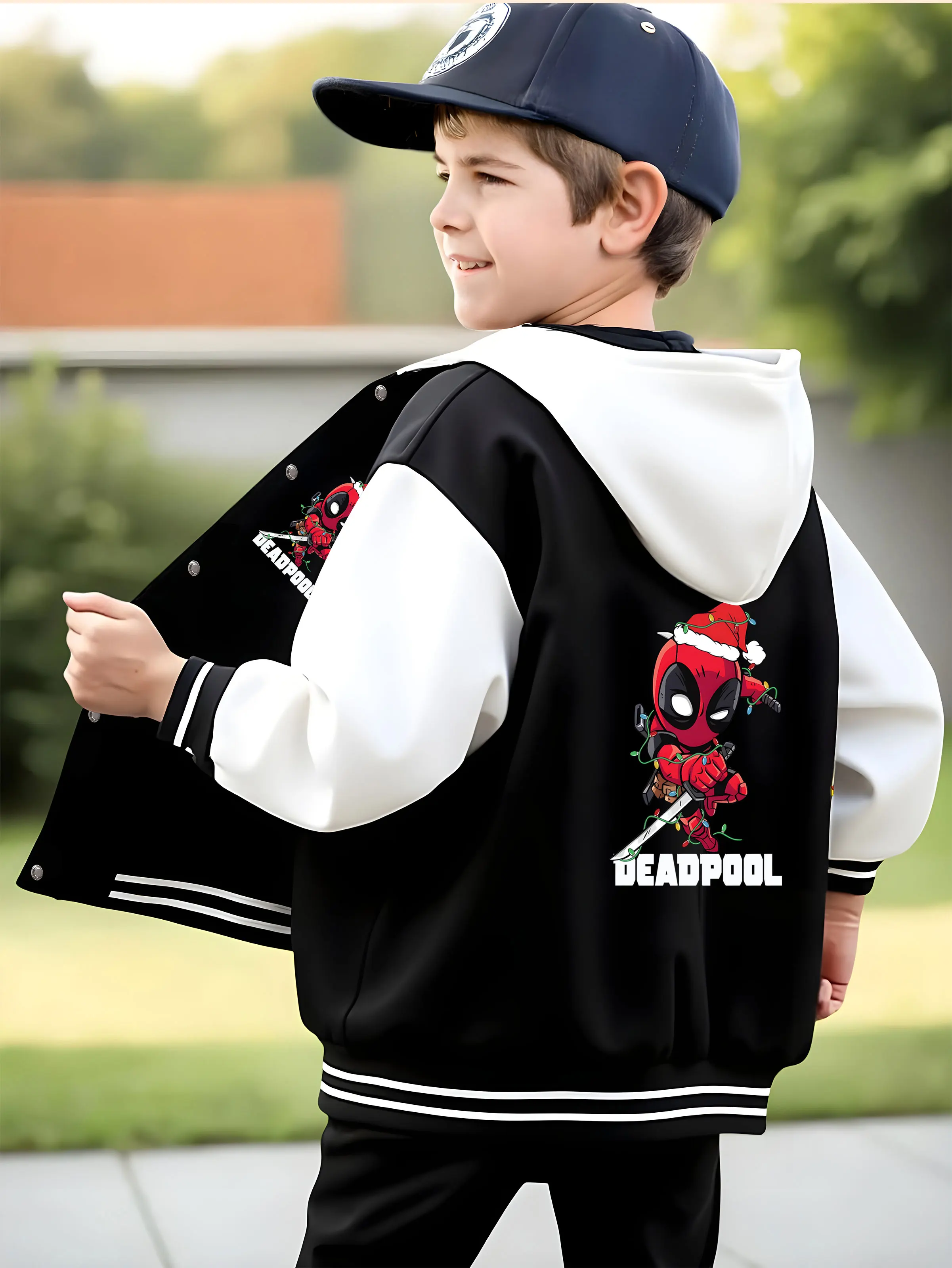 MINISO Giacca da baseball per ragazzi di Natale Marvel Deadpool - Stampa divertente di Natale Deadpool, fronte-retro per mostrare uno stile unico, morbido