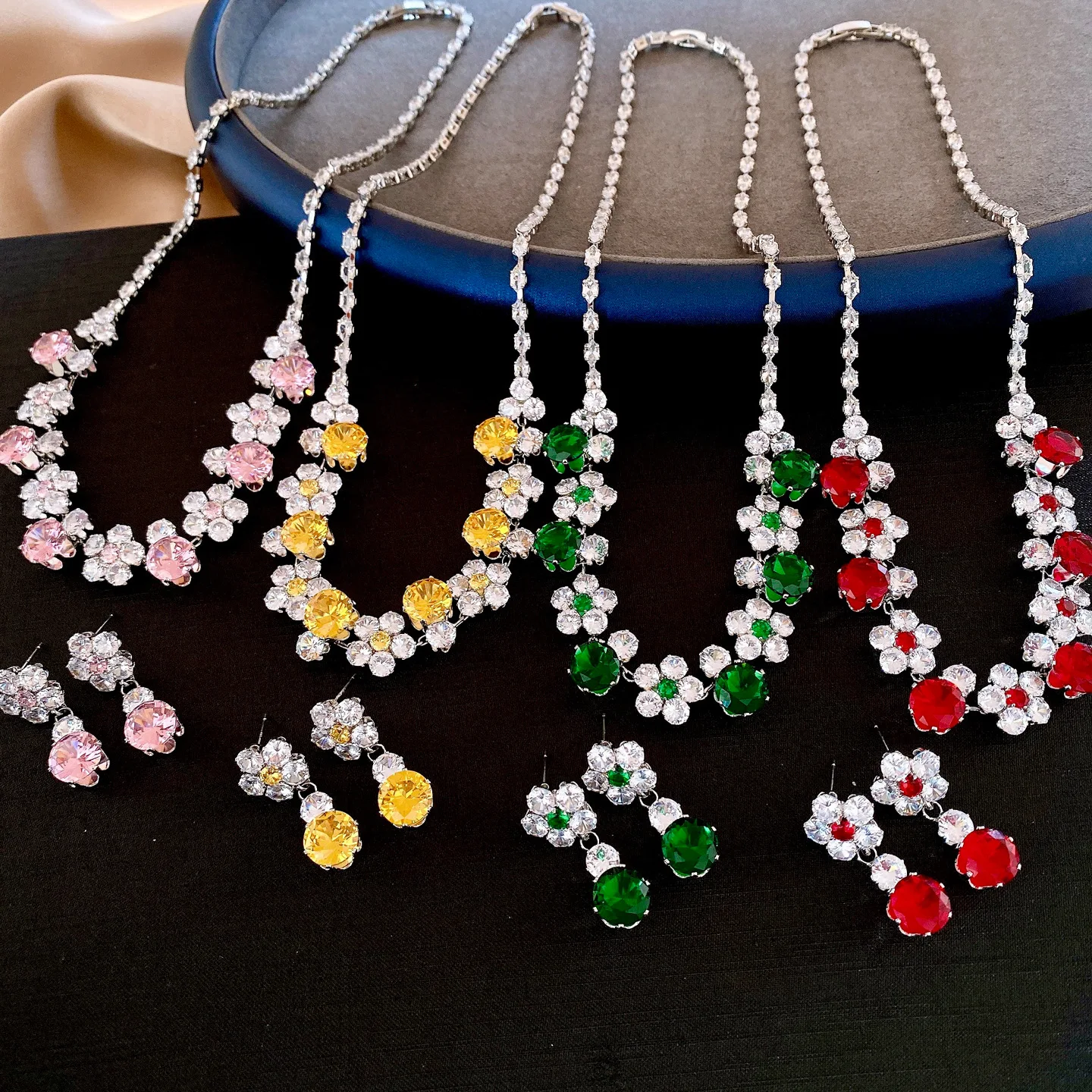 2 Pcs Reteo Flower Rhinestones Chokers Necklaces for Gathering Bling Color-block Dangle Earrings Banquet Anniversary Set H