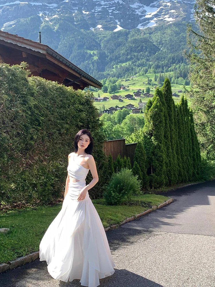 French style Romantic Red White Long Dress High-End Feel Waist-Length Sleeveless Vacation Gown Bohemian Dress