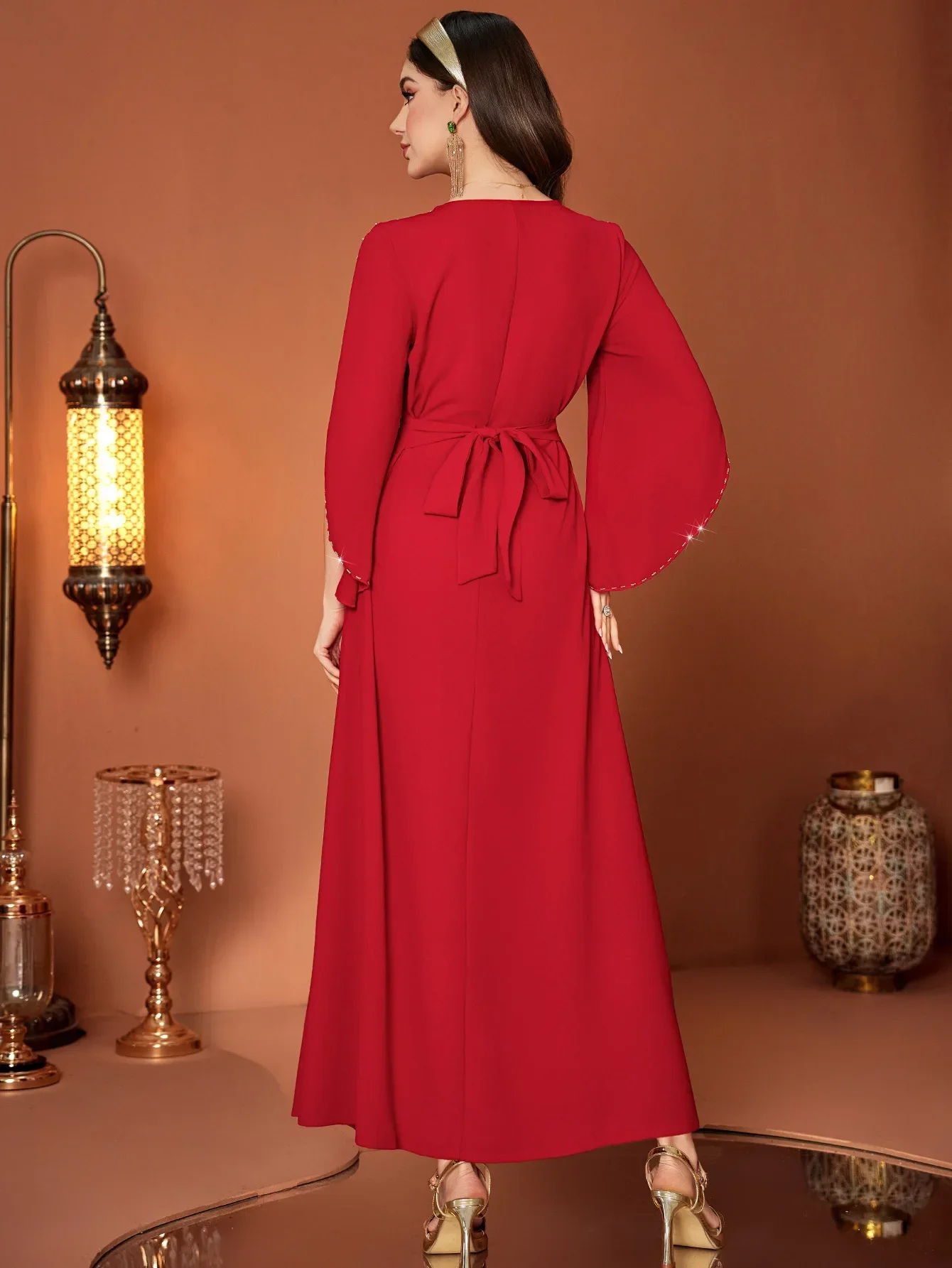 ชุดเดรสอีดสำหรับผู้หญิงมุสลิม อาบายะ ปักมือประดับเพชร งานปาร์ตี้ ชุดเดรสยาว คาฟตัน จาลาบียะ รอมฎอน ชุดคลุมยาวแบบอาหรับ