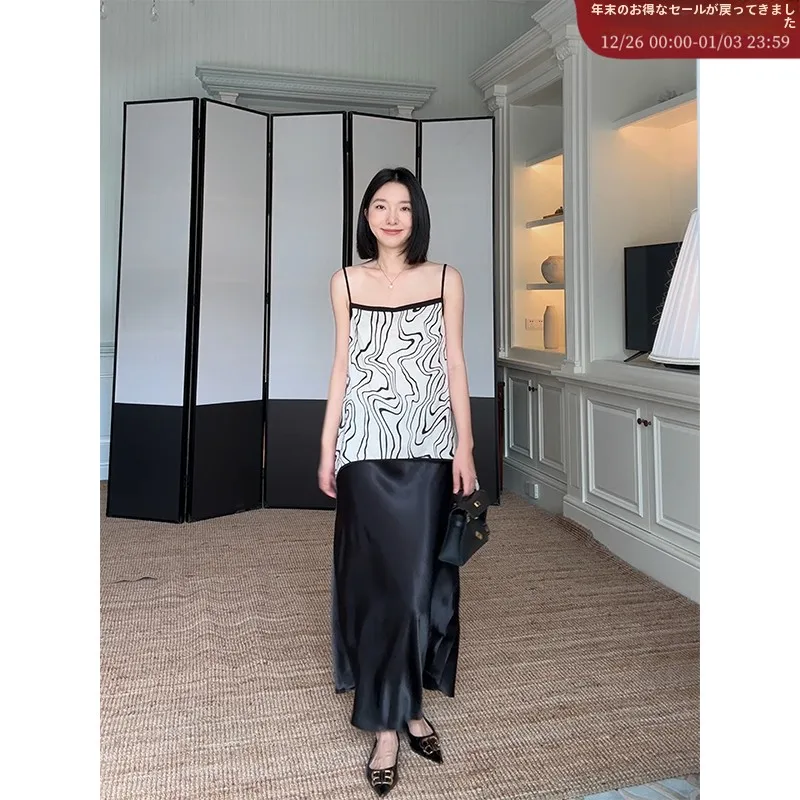 

Slimming Floral Print Tank Top And Satin Skirt Set Casual Sle Summer Collection for Women in Their 30s by Guo Jiujiu