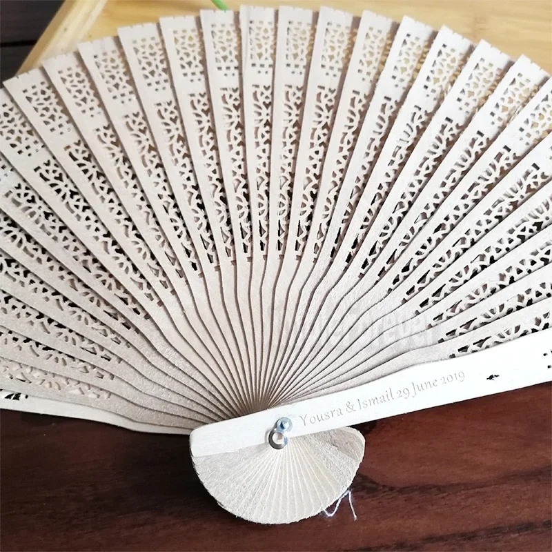 20cm Aromatic Wood Pocket Folding Hand Fan Carved Wedding Decor SuppliesBox +Party Favors Wedding Gifts+printing 50pcs/Lot