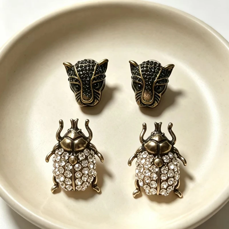 Retro Gold Old Color Beetle Wild Personality Leopard Tiger Head Retro Earrings 0421