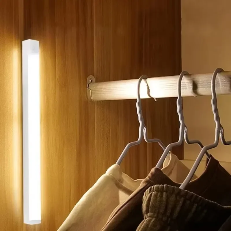 Hot Sell LED Motion Sensing Light Wireless USB Rechargeable Motion Detection Suitable for Kitchen Wardrobe Corridor and Staircas