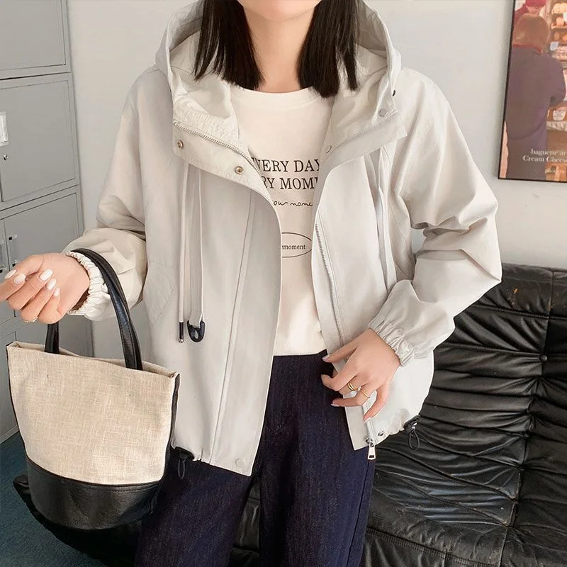 Giacca a vento coreana con cappuccio con coulisse Giacca da donna Primavera Autunno 2025New Nicchia Outwear Cappotto casual allentato Top femminile