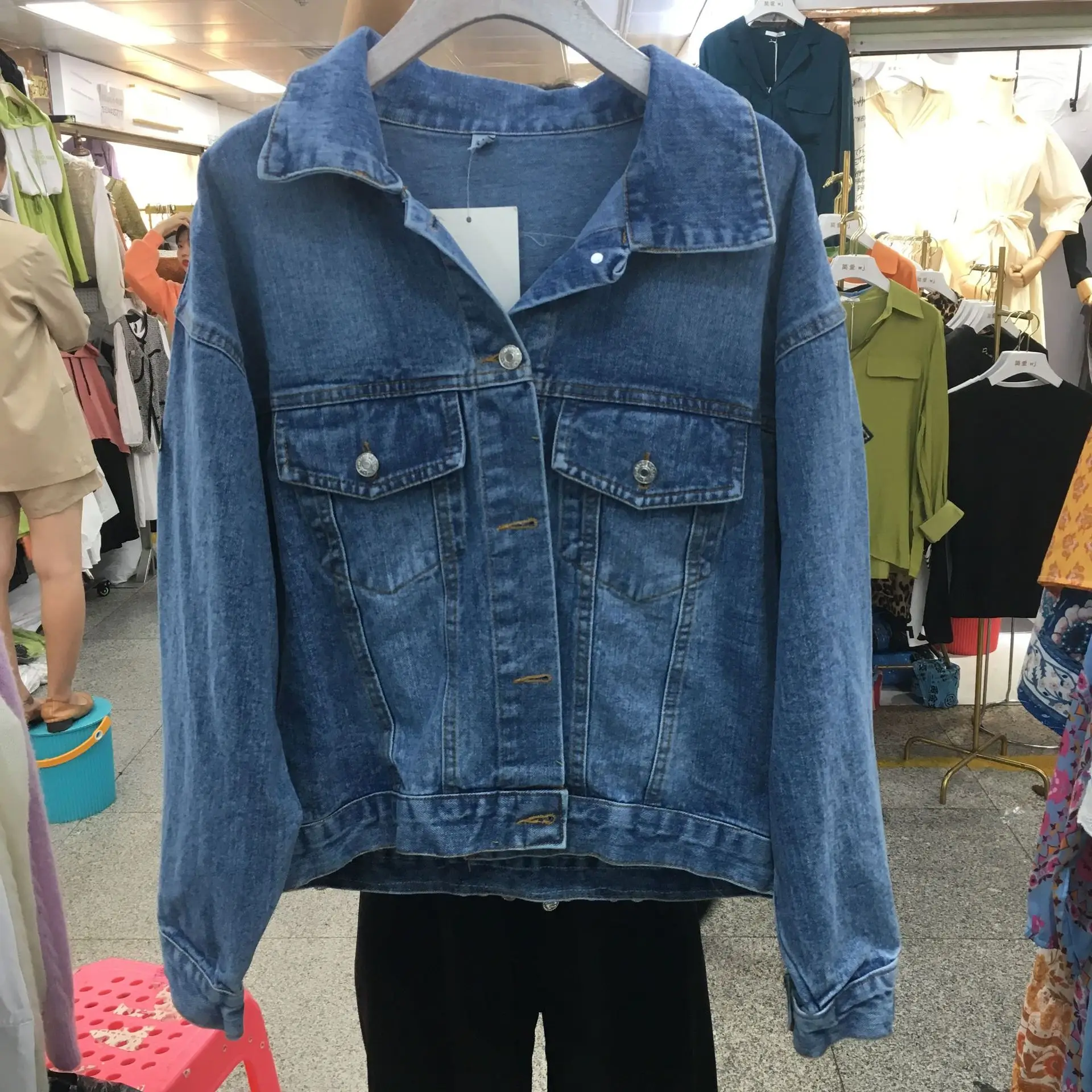 Autumn long sleeve Cotton Denim jacket women Coats vintage floral Embroidery boho jacket Outerwear coat female jackets