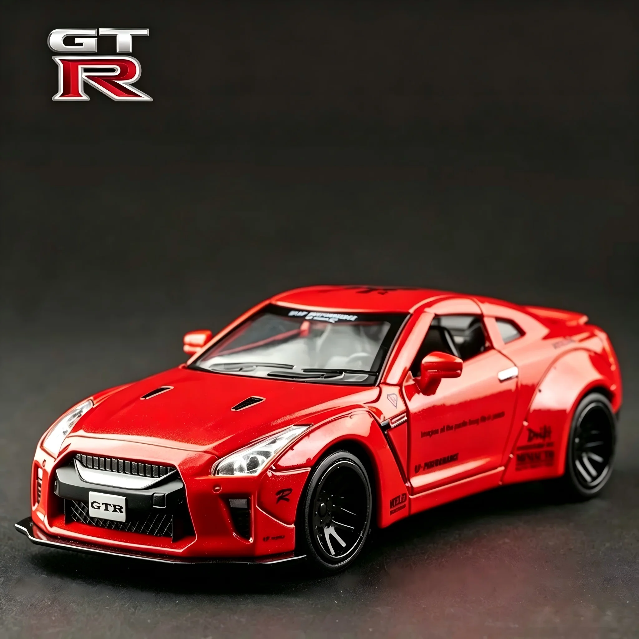 1:32 GTR R35 Sports Car Alloy Diecast Miniature Metal Car Simulation Sound ＆ Light Toy Car For Gift and Collection
