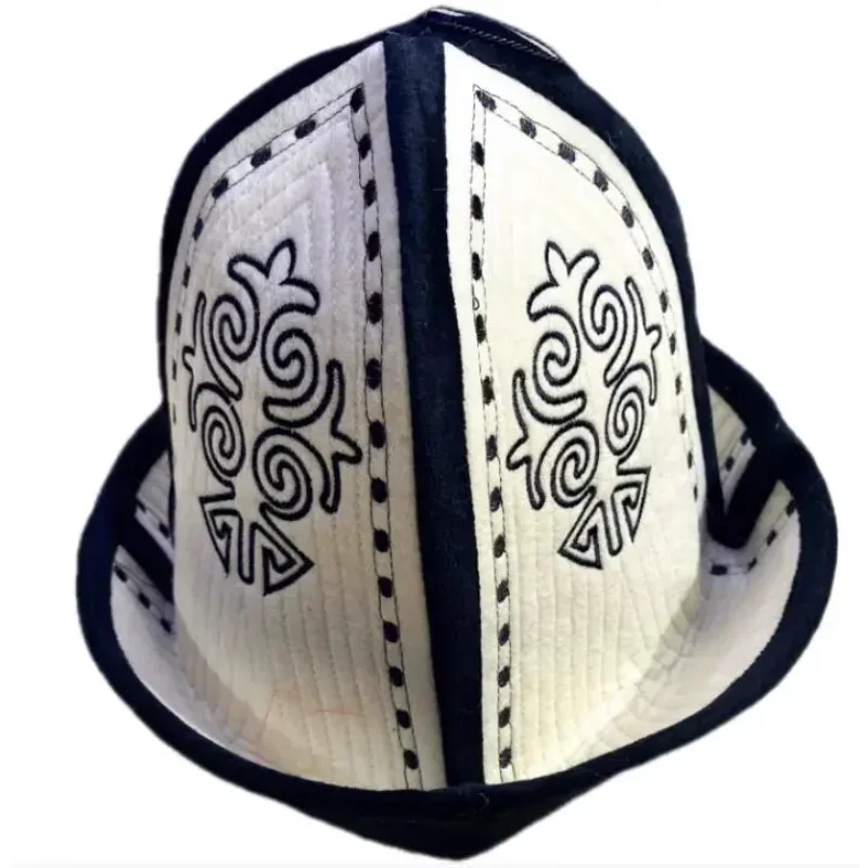 

Chinese Kirgiz Ethnic Kyrgyz Men Hat Dance