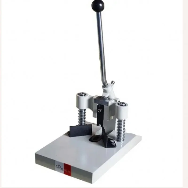 

Manual Corner Cutter Machine For Card Paper Cutting With R6 and R10 2 Dies