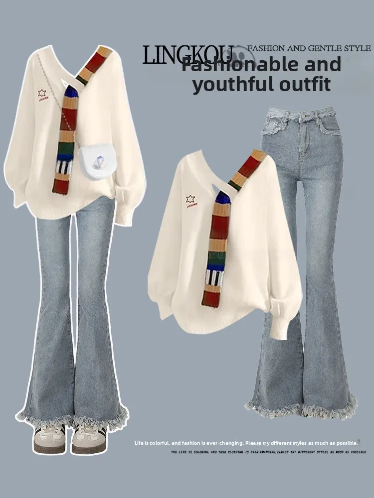 

Комплект для женщин: осенний профессиональный корейский вязаный свитер больших размеров и джинсы клеш с высокой талией. Модный комплект из высококачественных материалов.