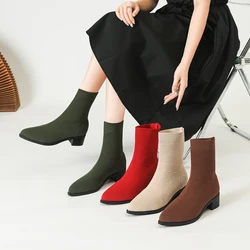 Winter Boots 2024 New Women's Large Fashion Knitted Non slip Rubber Bottom Boots (Heel Height 4cm)