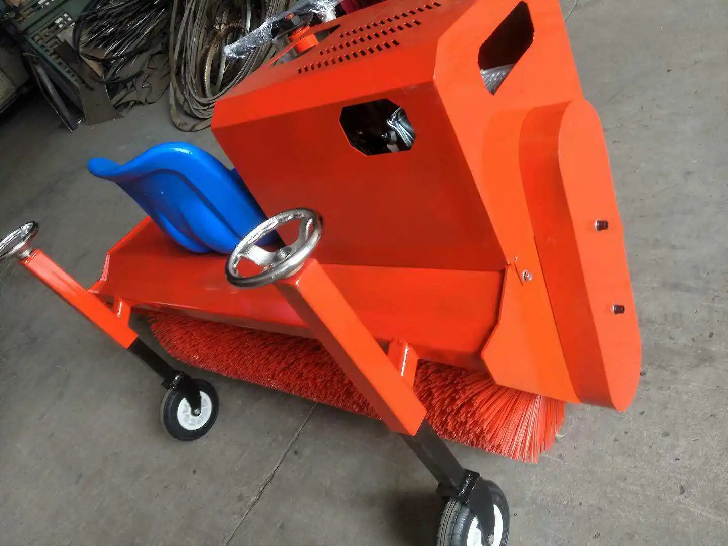 Artificial turf brushing machine for school football fields, sand filling and brushing integrated machine