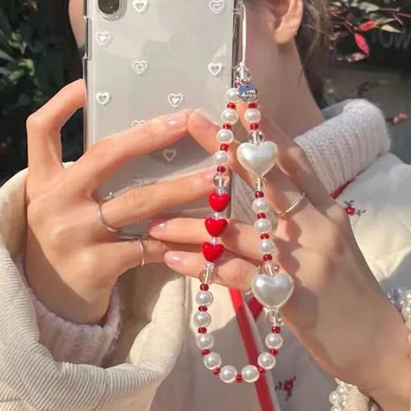 Ins Fashion Chain Red Love Heart Bead String Pearl Pendant Mobile Phone Chain Wrist Strap CCD Love Pendant for Women Girls New