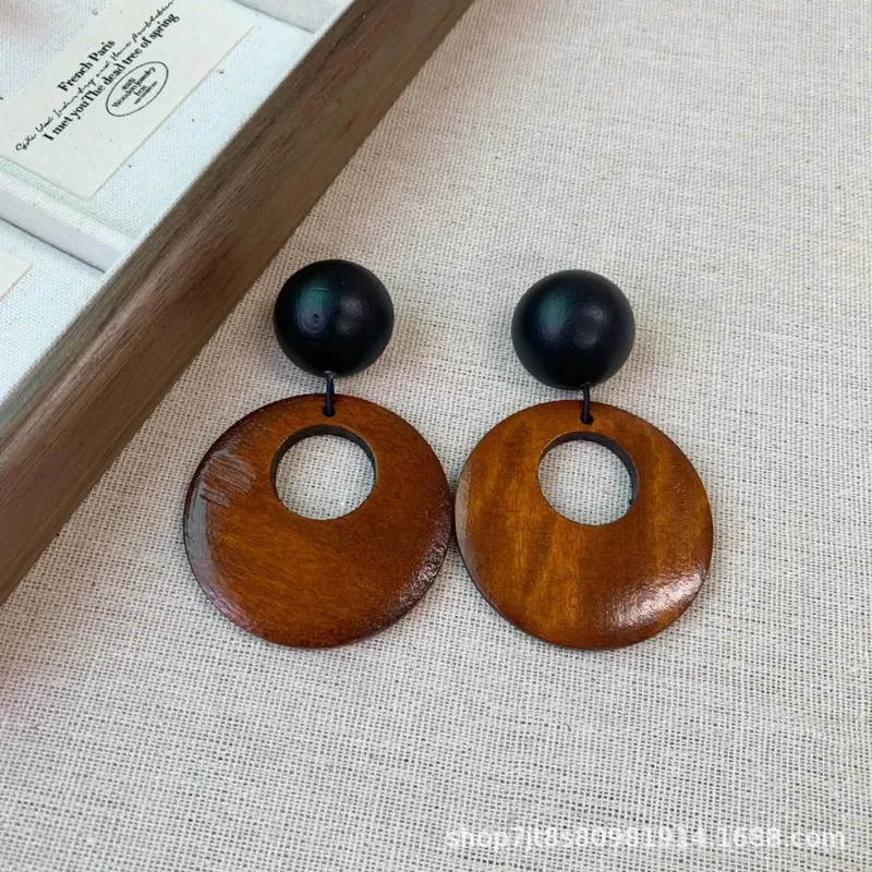 American retro black and brown contrasting wood earrings irregular hollow wood ring long pendant earrings niche vacation