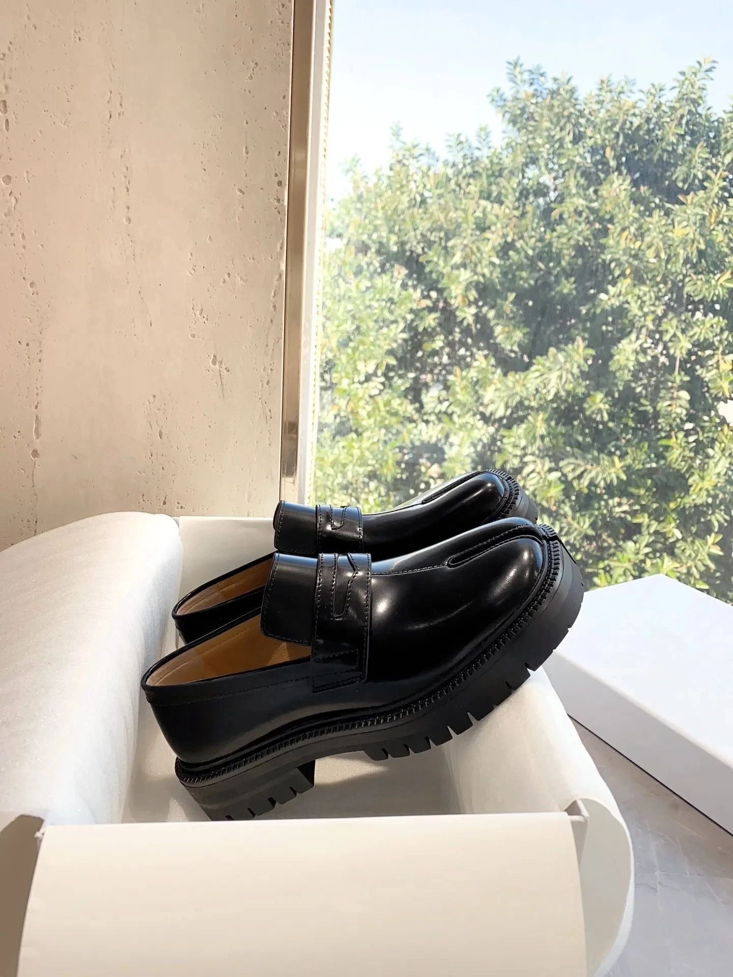 

Paris Black Tabi Loafers