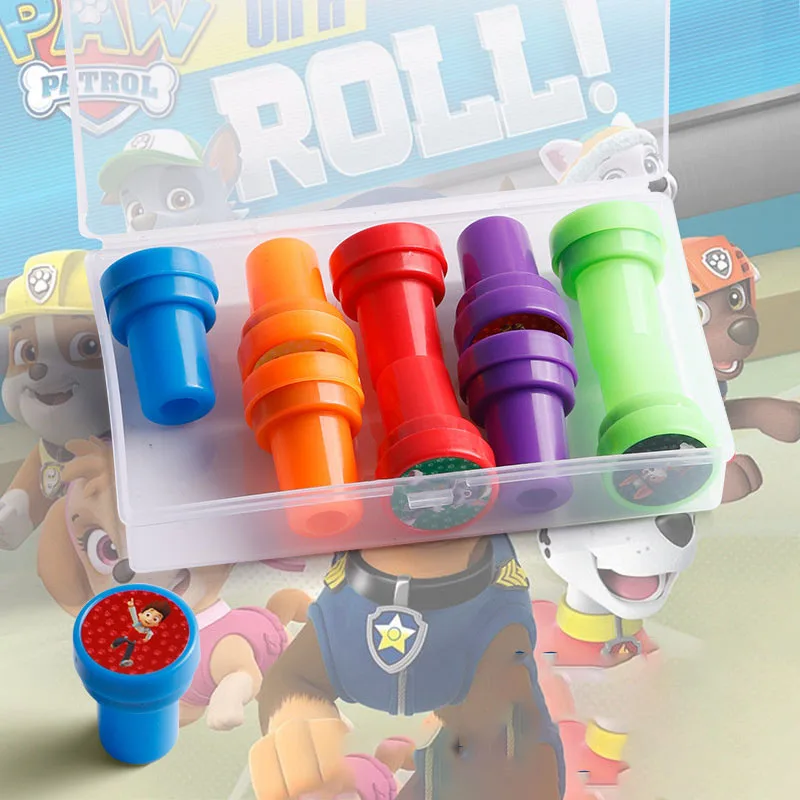 10 ピース/セットパウパトロールシールスタンプ漫画チェイスマーシャル瓦礫スカイサンリオアクションフィギュアカラフルなパターンのおもちゃ誕生日プレゼント