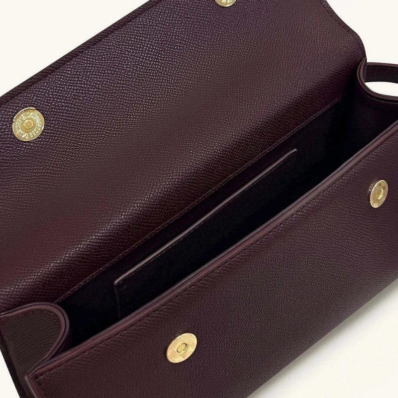 Exquisite Small Top Handle Shoulder Bag with Gold Hardware, High-Quality Women's Crossbody Bag for Fashionable Style, 2026 Trend