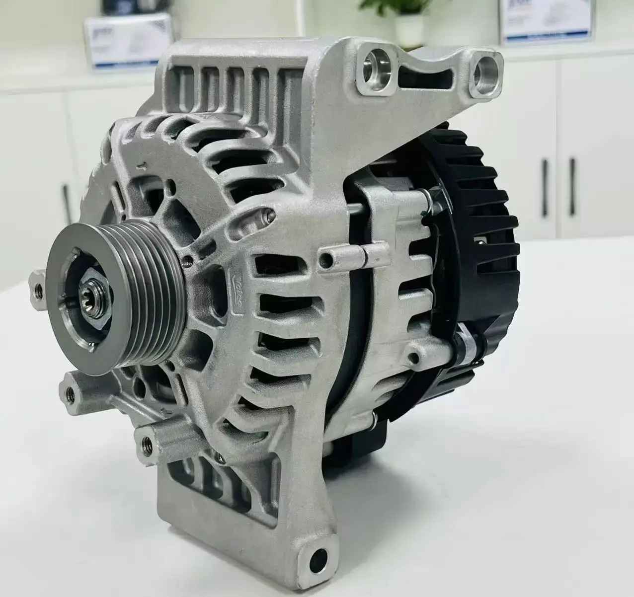 

11601324 2040010000 Generator Alternator for Geely Atlas Pro GC9 Epro ICON OKAVANGO Lynk&Co 1.5T BSG 48V