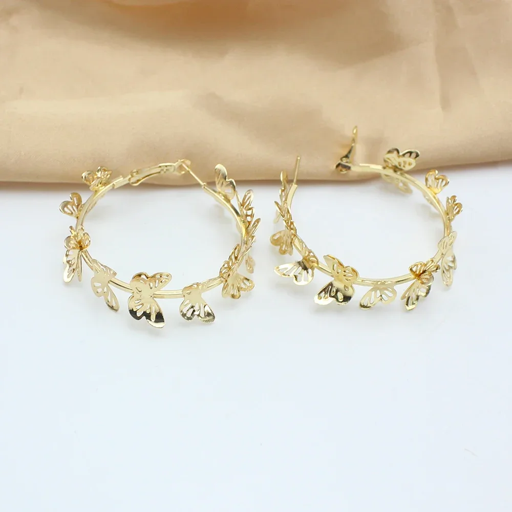 Exaggerated Big Butterfly Twine Hoop Earrings for Women Hiphop Gold Color Metal Creative Geometry Round Jewelry Accessory Gift