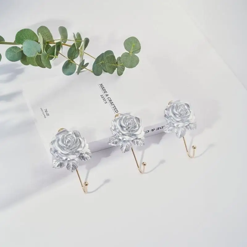 Resin Rose Shaped Hooks European Retro Gold And Silver Home Decoration Hooks