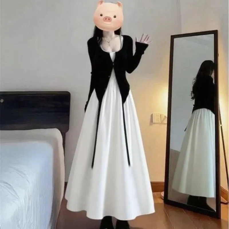 

Женские французские изящные тонкие трикотажные рубашки, белое платье, комплект из двух предметов, весна-осень 2023, женское короткое пальто, платья, новая одежда