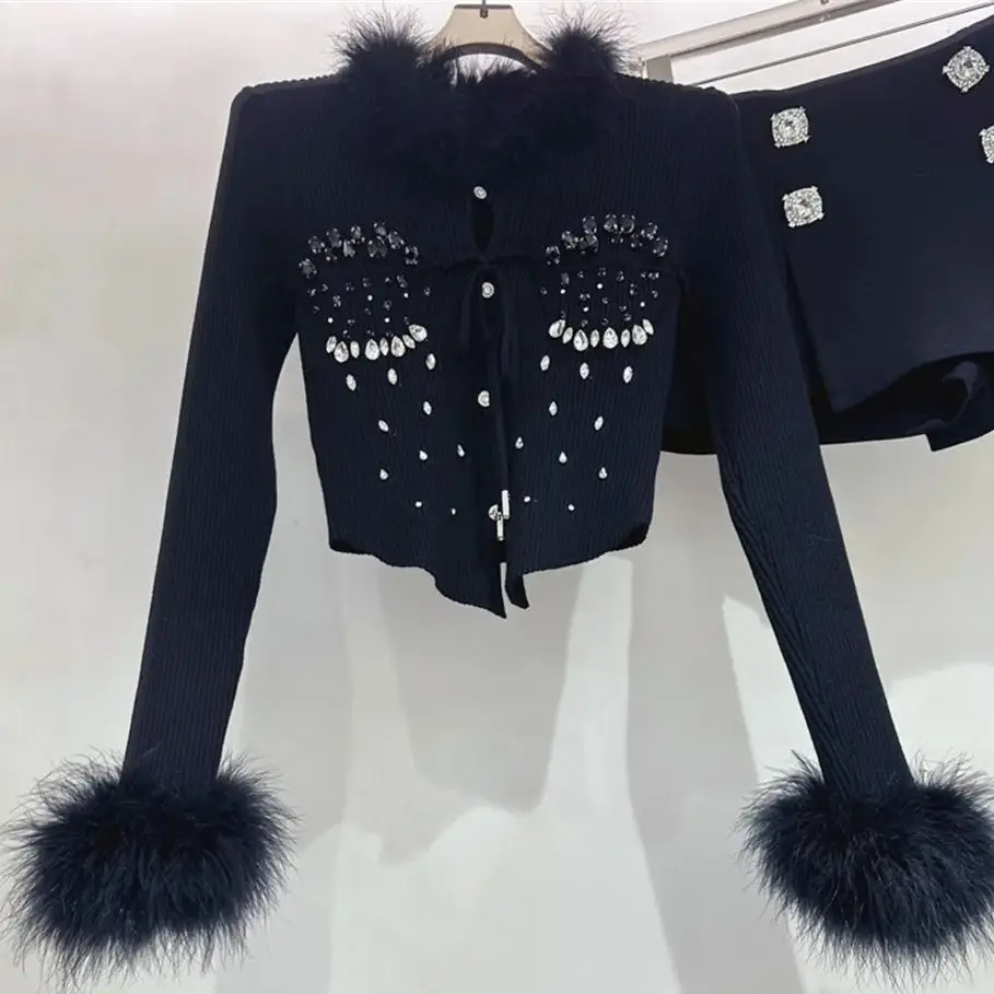 Autumn Winter New Fur Stitching Collar Short Cardigan Women Fashion Luxury Beaded Sweater Knitwear Tops Y4573