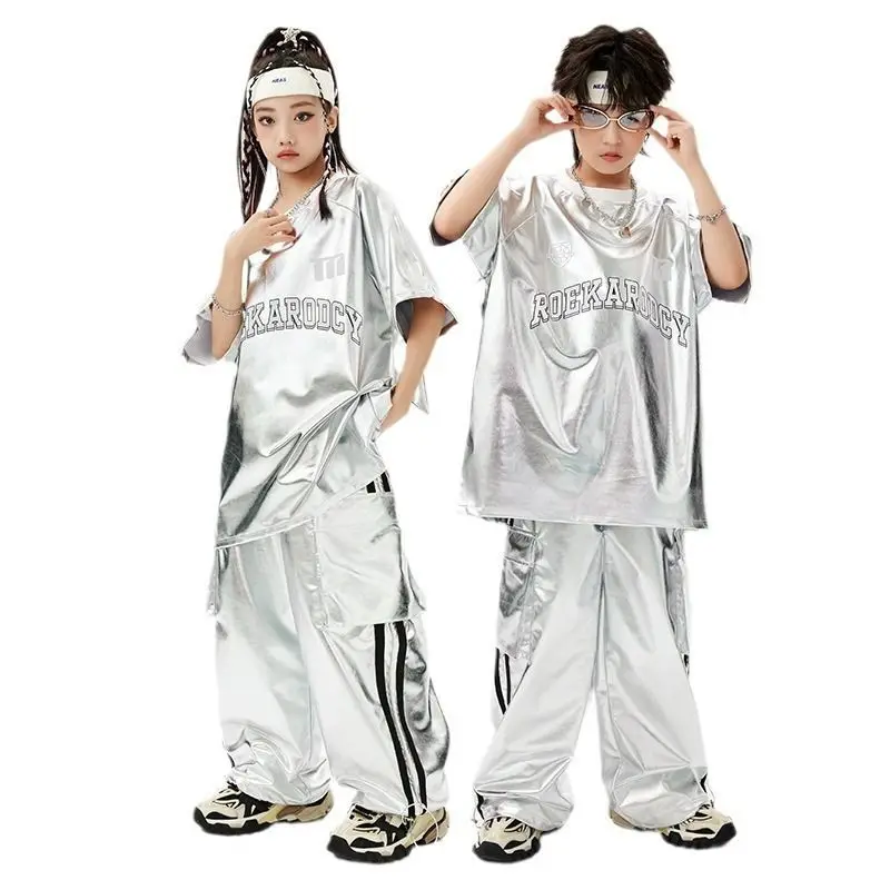 Meninos prata hip hop camiseta meninas dança de rua k-pop calças de carga conjunto de roupas de couro do plutônio criança brilhante streetwear crianças jazz traje