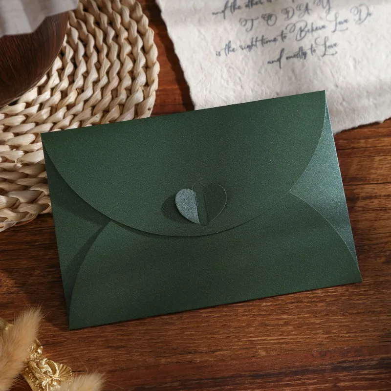 Luxury Pearlescent Paper Envelopes With Heart Shape Buckle Creative Foldable Business Wedding Invitation Packaging Envelopes - view 5